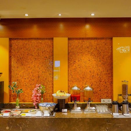 Golden Sarovar Portico Amritsar Exterior photo